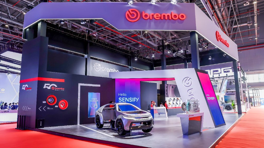 布雷博在2025上海车展上展示前沿创新成果