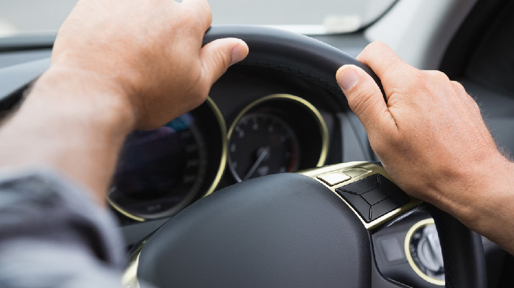 电鳗号-汽车经销商的“寒潮”与新生：洗牌加速下的行业变革