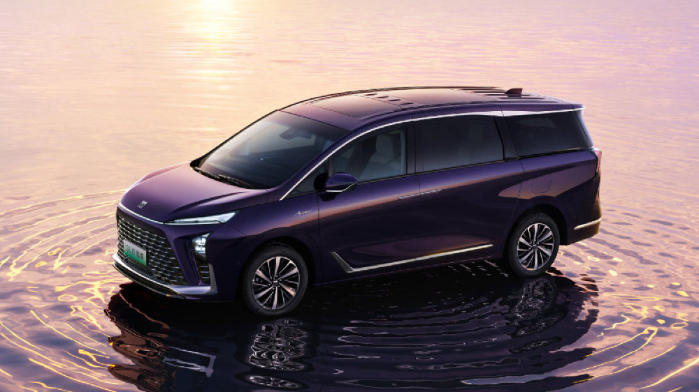 全新GL8陆尊上市：欢迎友商们继续抄作业！