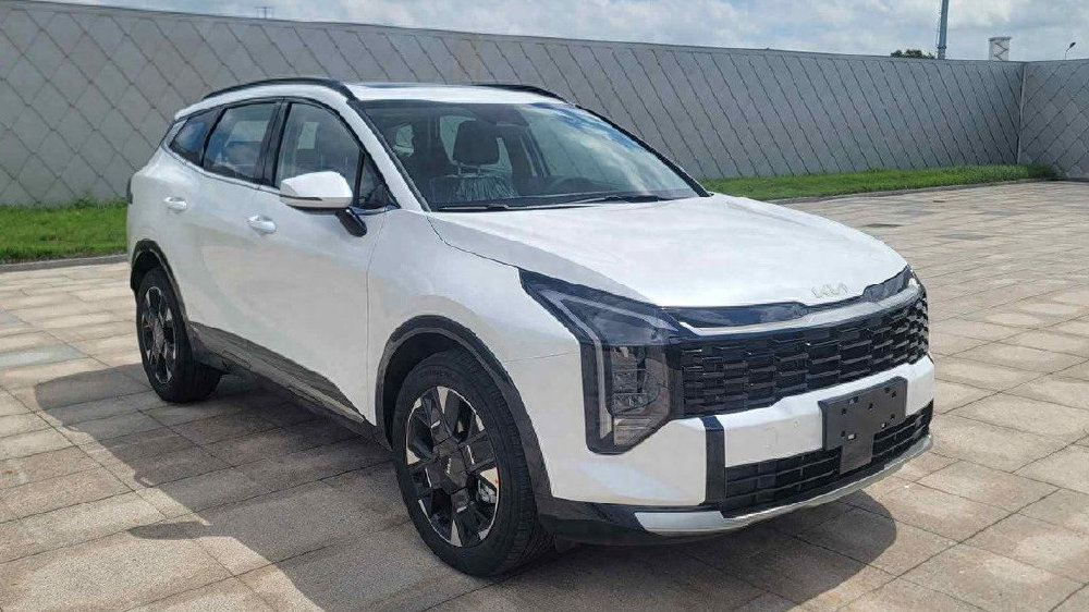 外观焕然一新！新款起亚狮铂拓界抢先看，尺寸加长，搭2.0T动力