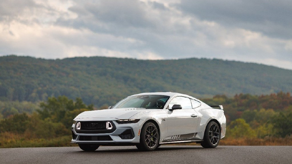 Dark Horse性能加持，2026 Mustang RTR尽显狂野不羁本色