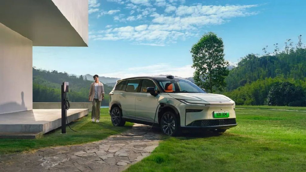 合资纯电卷出新高度！EO羿欧能否撼动铂智3X销冠地位吗？