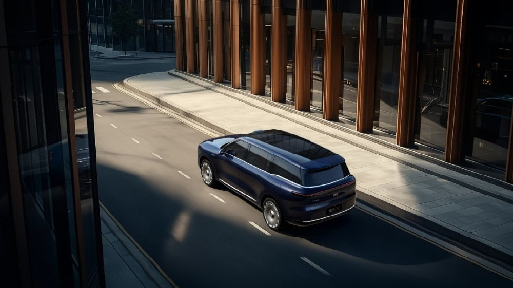 一夜之间，又有一款增程六座SUV公布了价格