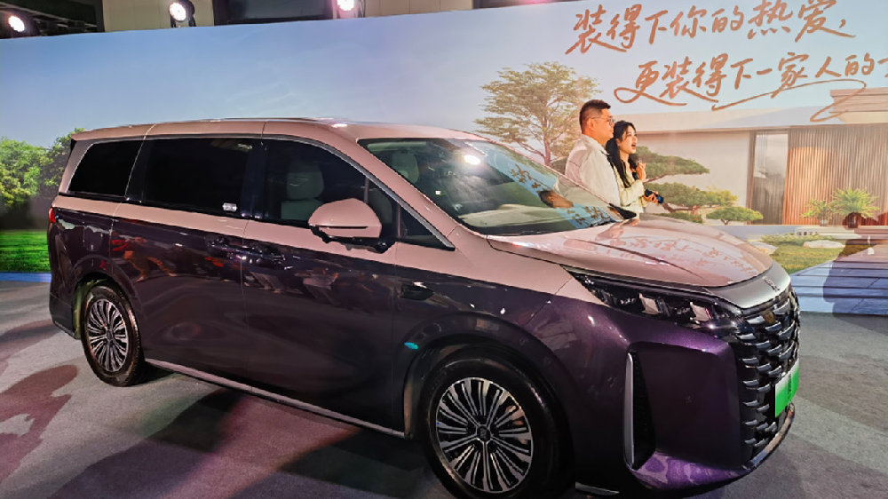 新款比亚迪夏限时19.68万起售！上车天神之眼B激光版，支持城市NOA