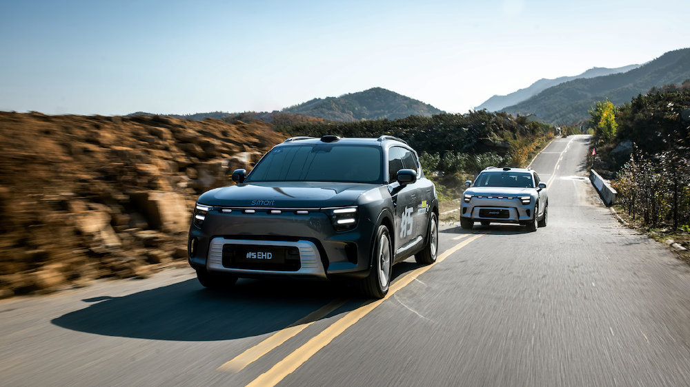 寰球思想汇聚焦“新奢”出行：解码smart EHD超级混动技术内核​