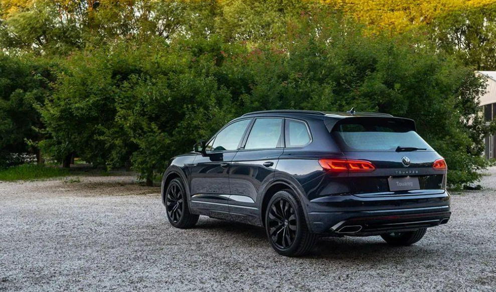 性能梦的碰撞!大众途锐20周年特别版对比奥迪Q5L