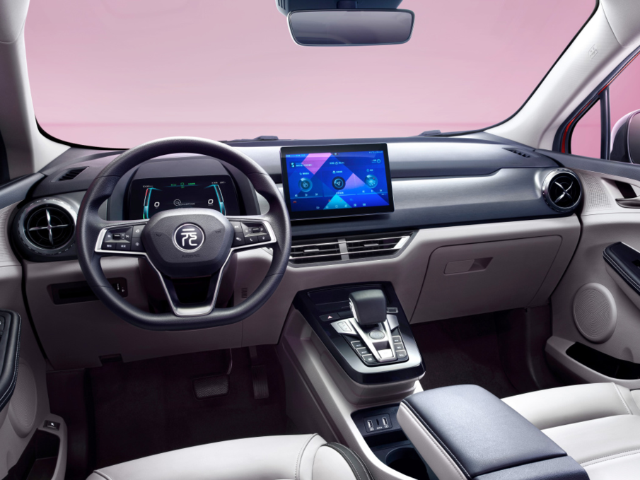 纯电小型SUV之争:比亚迪元Pro对比哪吒V