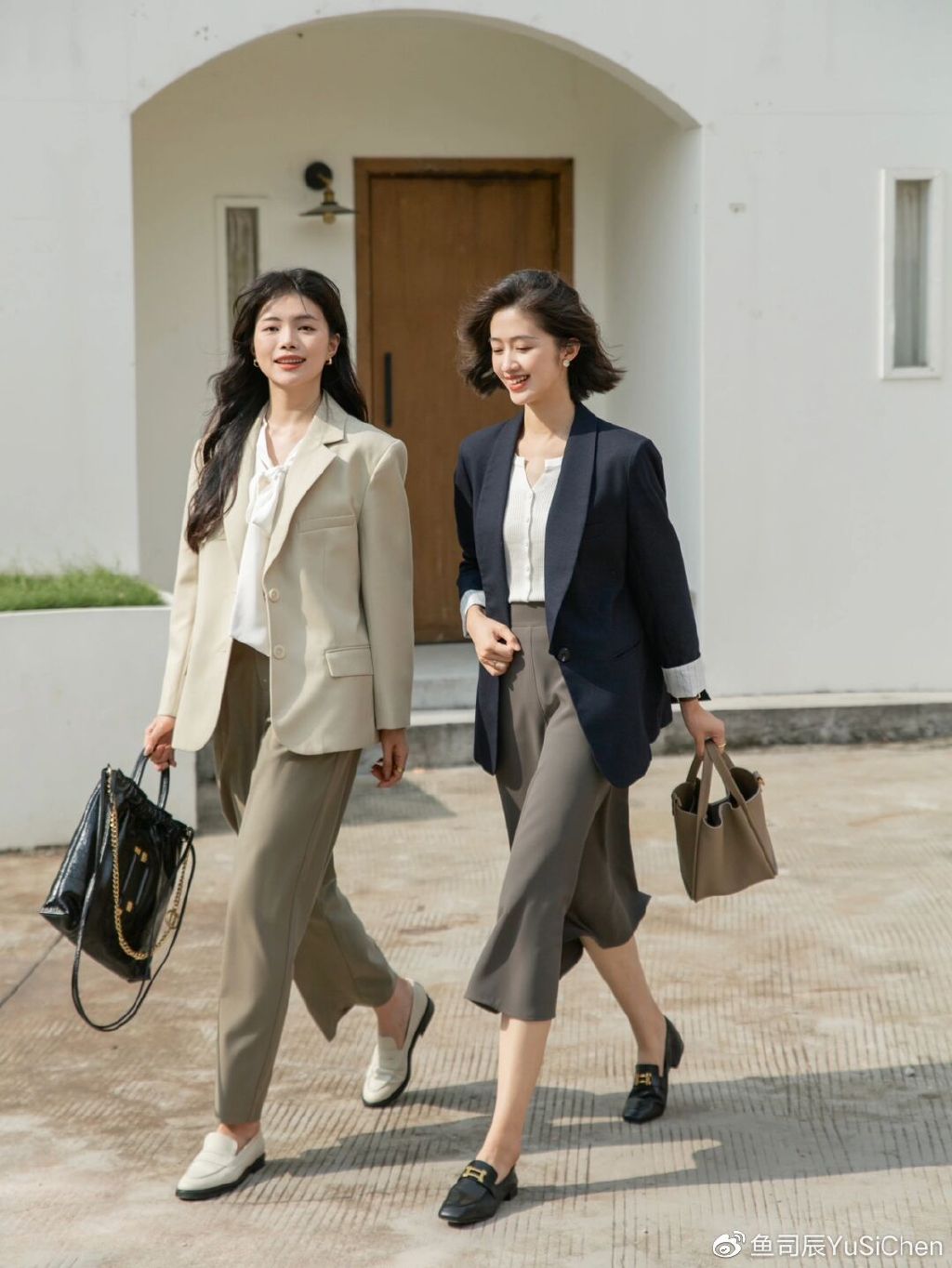 政治热点:白领国语对白职场沟通技巧与实战案例全解析