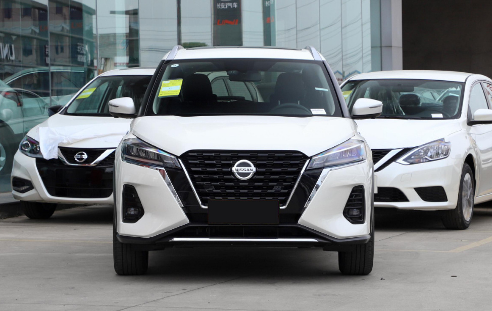 谁才是年轻人的代步神器?日产劲客对比马自达CX-30黑曜版