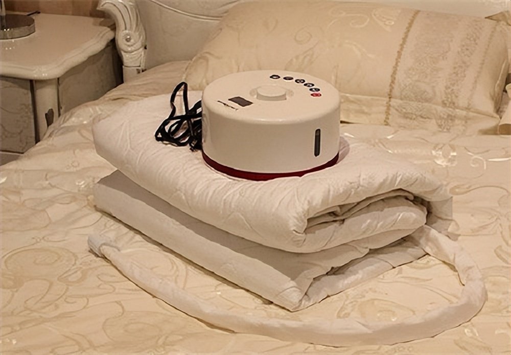 提醒大家：尽量别买这3种电热毯，不实用还有可能存在安全隐患！休闲区蓝鸢梦想 - Www.slyday.coM