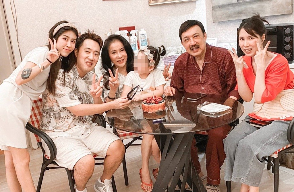 余苑绮离世4个月，母亲李亚萍落泪采访：希望5岁的乐乐能快点长大休闲区蓝鸢梦想 - Www.slyday.coM