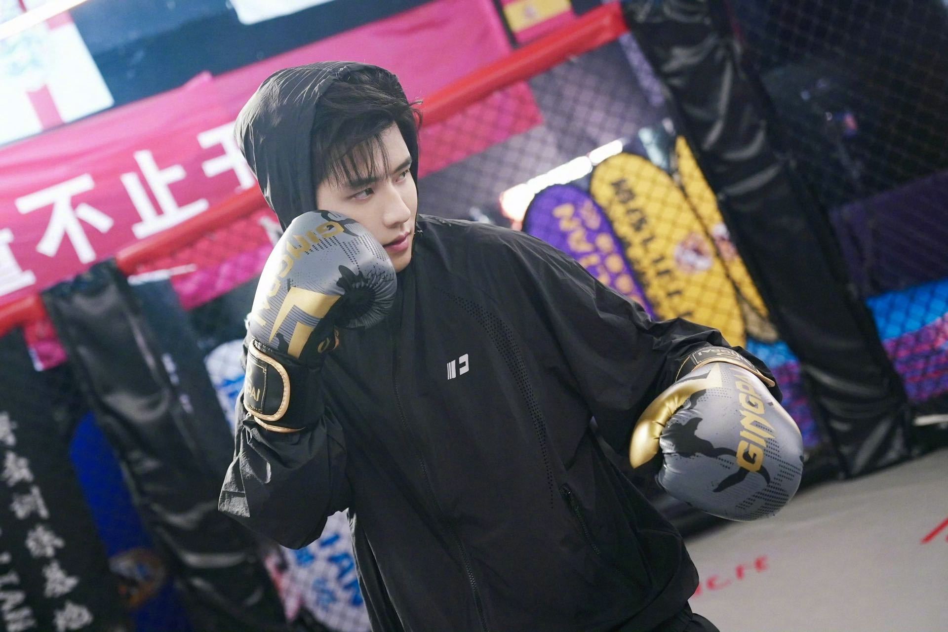 任豪主演《进击的叶辰》化身龙王开启逆袭