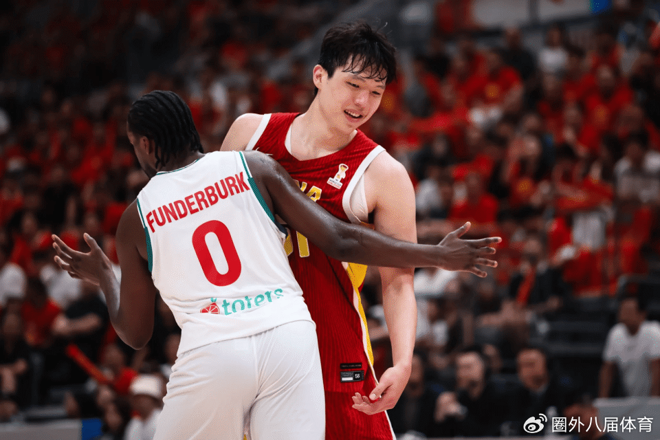 返回美国！杨瀚森透露对方中锋找自己换球衣 已悟出激怒对手的套路