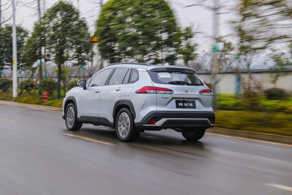 本田ZR-V对比丰田锋兰达,“两田”又杠起来了?