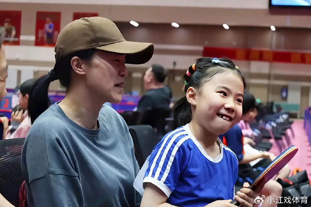 放弃国乒训练基地？王楠官宣喜讯，最担心大事解决，笑笑期待