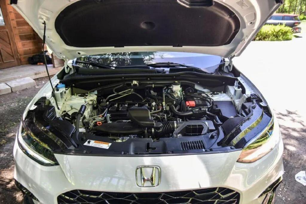 本田ZR-V对比丰田锋兰达,“两田”又杠起来了?