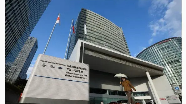 央视报道！汽车巨头也顶不住了，开始卖楼自救！