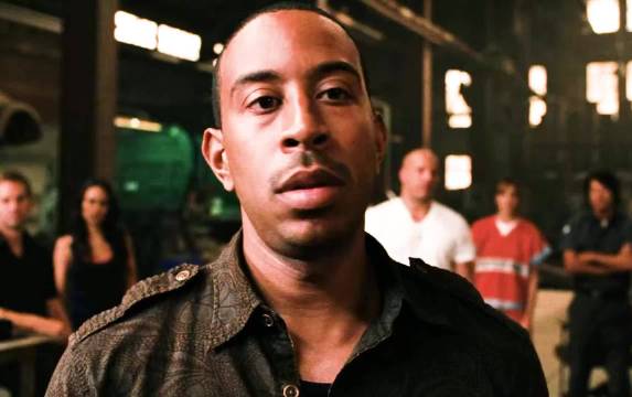 “小曲一响，金银万两”