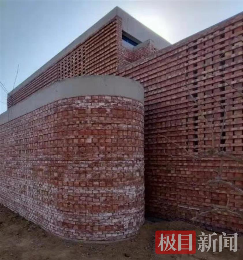 《梦想改造家》红砖房因返碱再引争议,专业人士称不影响房屋质量休闲区蓝鸢梦想 - Www.slyday.coM 《梦想改造家》红砖房因返碱再引争议,专业人士称不影响房屋质量休闲区蓝鸢梦想 - Www.slyday.coM