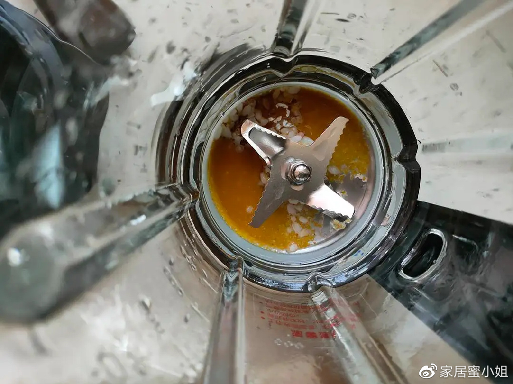 原理差不多的豆浆机、破壁机和榨汁机，哪个更好？看看你买对了吗休闲区蓝鸢梦想 - Www.slyday.coM