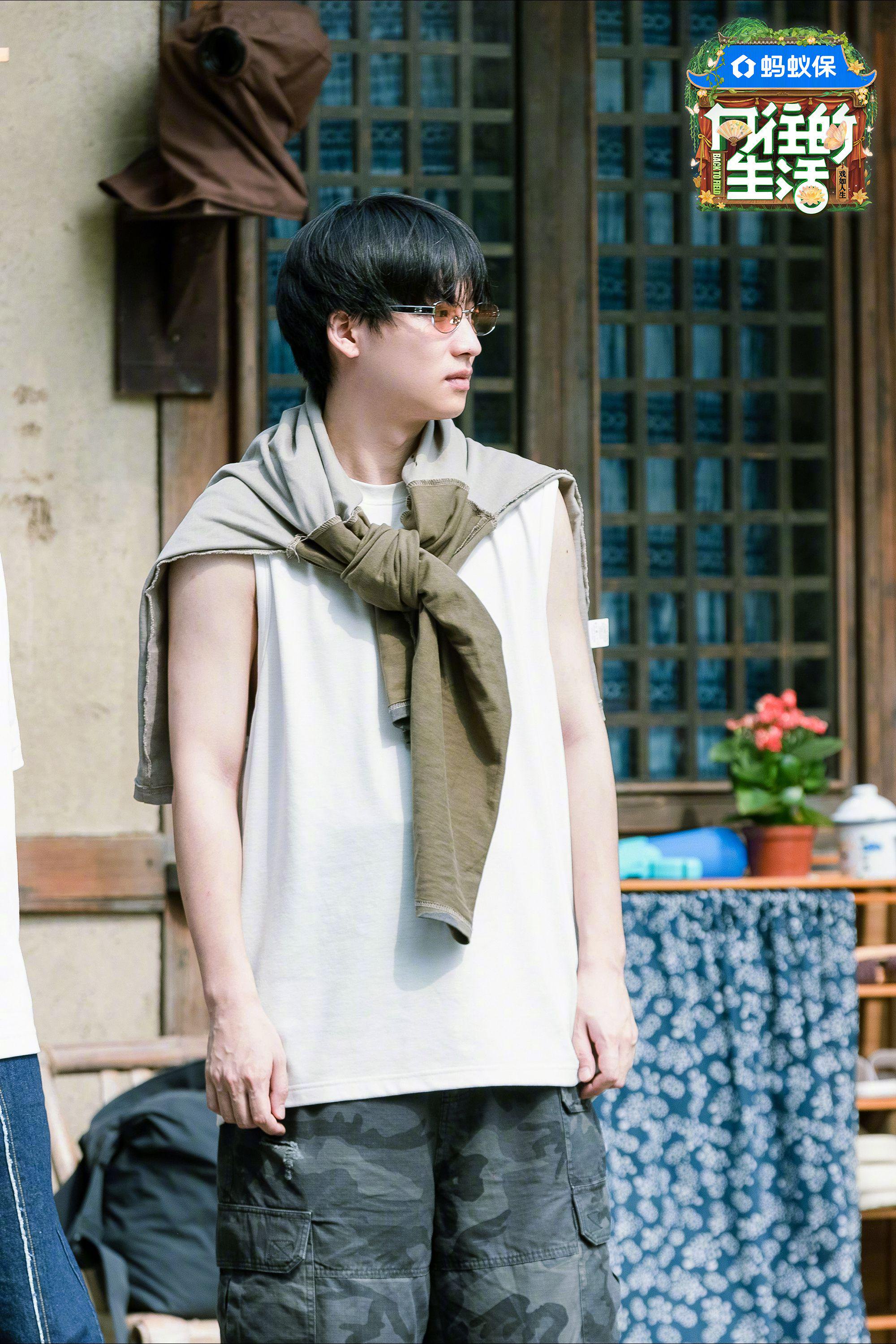 大家还记得“四小天猴”吴泽林@泽林啊哈哈哈哈哈 @种地吧赵小童 @Zz罗一舟