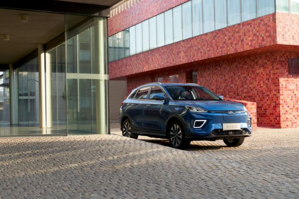 私人充电桩安装考验各方智慧 这家电动车企业提供新思路