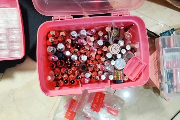 女店员16个月盗走店里530多万,老板还以为是疫情导致生意难做…休闲区蓝鸢梦想 - Www.slyday.coM 女店员16个月盗走店里530多万,老板还以为是疫情导致生意难做…休闲区蓝鸢梦想 - Www.slyday.coM