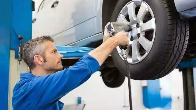 4S店维修保养乱象坑惨车主，官方重拳大力整顿