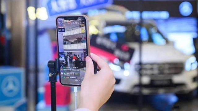 车企的痛点，汽车4s模式要被淘汰了？未来买车还要看4s店脸色吗？