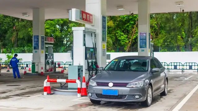 插电混动车发展空间大超纯电汽车！汽配汽修新增量来袭