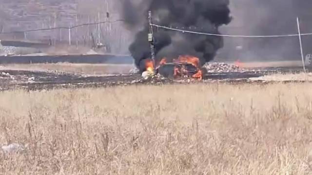 BBQ把Q5烧没了...天干物燥，大家小心高温、干草，自驾游生活碎片