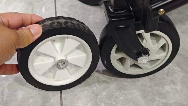 改造升级：廉价露营车更换重型轴承静音轮，纵享丝滑