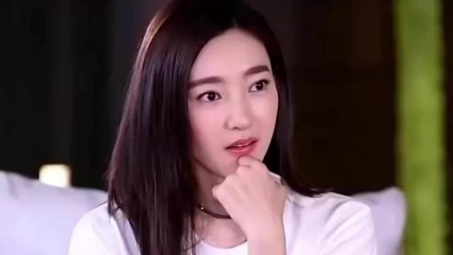 40岁王丽坤大秀20岁身材！锁骨清晰A4腰抢镜，自律秘诀曝光