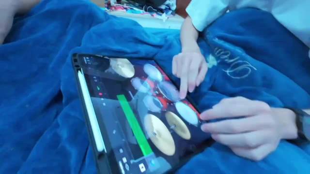 那天下雨了 鼓手@Jerry啥都想学 吉他手
