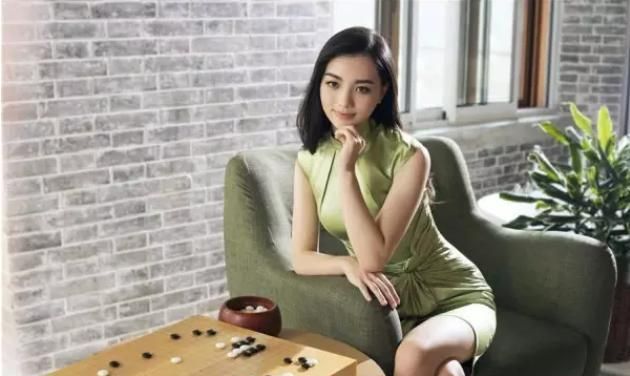 中国围棋第一美女,身材颜值不输模特,日媒曾邀请她拍片