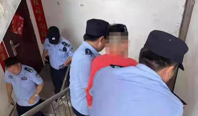 “不敢坐他的车!”皮箱藏尸案报警司机竟遭遇网络暴力休闲区蓝鸢梦想 - Www.slyday.coM “不敢坐他的车!”皮箱藏尸案报警司机竟遭遇网络暴力休闲区蓝鸢梦想 - Www.slyday.coM