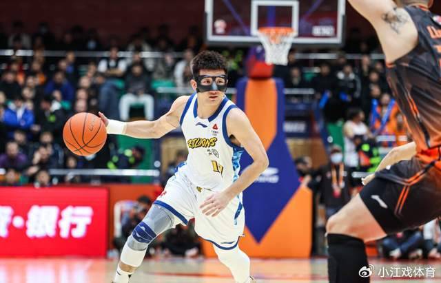 浙江广厦遭遇严重打击！王牌后卫遭遇重伤，王博冲冠难度提升