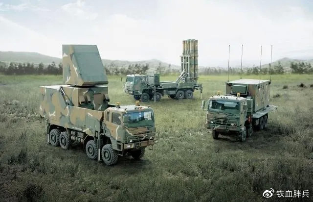 连出三款新型导弹，<a href=