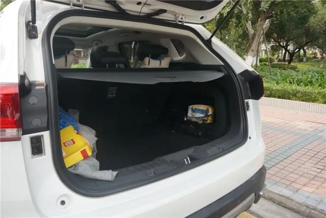 老车新试2017款哈弗H6:“销量王”的内心是台称职的家用车