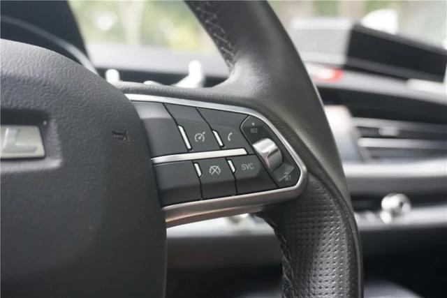 老车新试2017款哈弗H6:“销量王”的内心是台称职的家用车