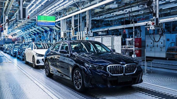 华晨宝马大东工厂突破 350 万辆！