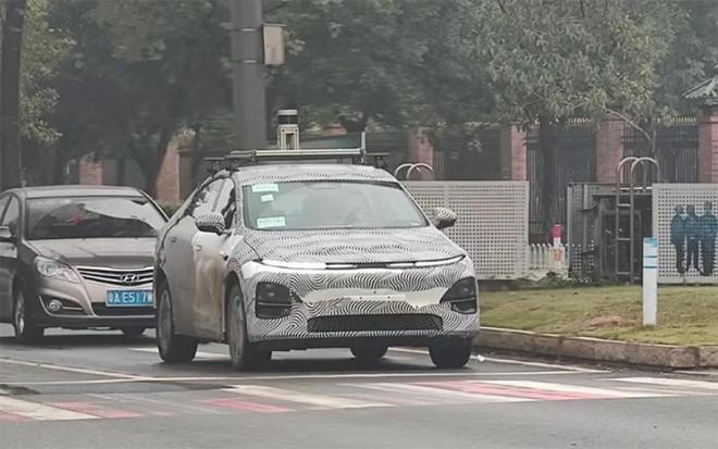 硬刚特斯拉Model Y?小鹏F30路测谍照曝光,有望年内发布