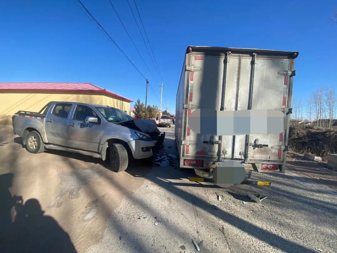 小小安全带 时时有保障 两车相撞人无碍休闲区蓝鸢梦想 - Www.slyday.coM 小小安全带 时时有保障 两车相撞人无碍休闲区蓝鸢梦想 - Www.slyday.coM