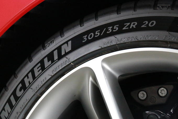 V6混动小排量的法拉利还是那个味吗?赛道试驾法拉利296 GTB超跑休闲区蓝鸢梦想 - Www.slyday.coM V6混动小排量的法拉利还是那个味吗?赛道试驾法拉利296 GTB超跑休闲区蓝鸢梦想 - Www.slyday.coM