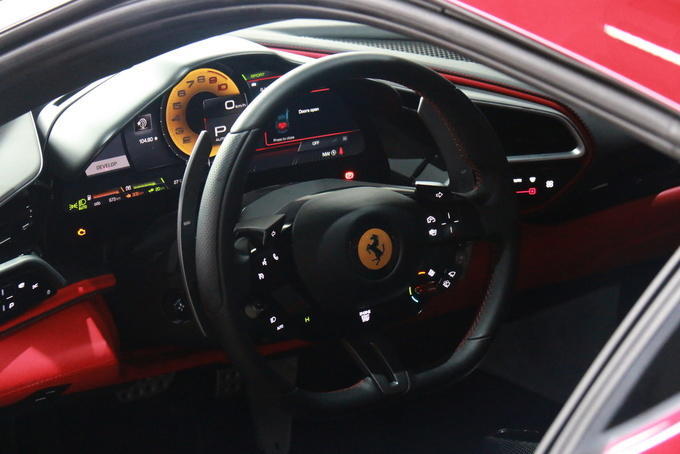 V6混动小排量的法拉利还是那个味吗?赛道试驾法拉利296 GTB超跑休闲区蓝鸢梦想 - Www.slyday.coM V6混动小排量的法拉利还是那个味吗?赛道试驾法拉利296 GTB超跑休闲区蓝鸢梦想 - Www.slyday.coM