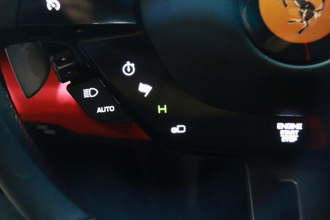 V6混动小排量的法拉利还是那个味吗?赛道试驾法拉利296 GTB超跑休闲区蓝鸢梦想 - Www.slyday.coM V6混动小排量的法拉利还是那个味吗?赛道试驾法拉利296 GTB超跑休闲区蓝鸢梦想 - Www.slyday.coM