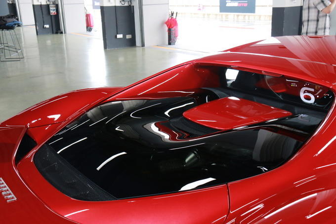 V6混动小排量的法拉利还是那个味吗?赛道试驾法拉利296 GTB超跑休闲区蓝鸢梦想 - Www.slyday.coM V6混动小排量的法拉利还是那个味吗?赛道试驾法拉利296 GTB超跑休闲区蓝鸢梦想 - Www.slyday.coM