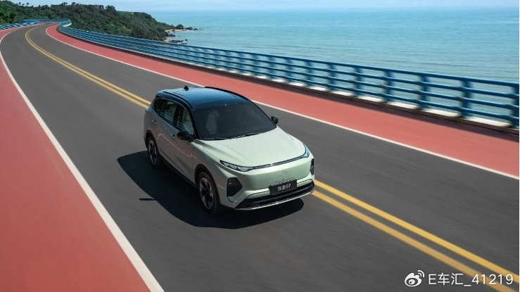 “三大超能力”傍身，一汽奔腾悦意07上市9.98万起售