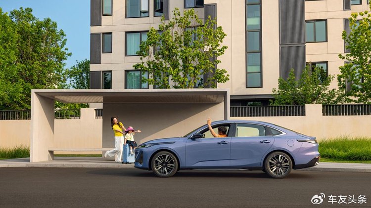 全球家轿市场智慧新选择，长安第四代逸动上市，7.29万元起！