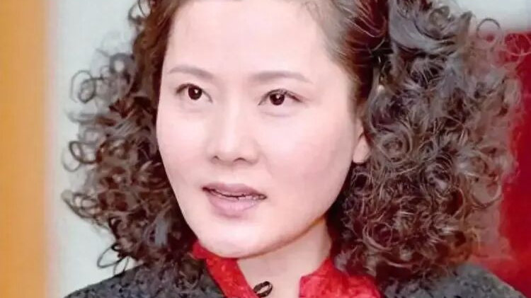 何赛飞太敢说了！彻底治服刘嘉玲，句句戳痛点，宁静都识趣闭嘴